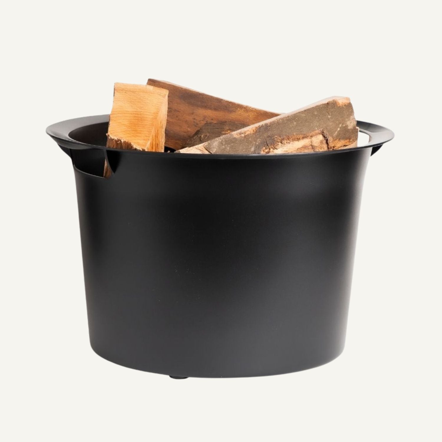 Sort plastiskindsats til brænde