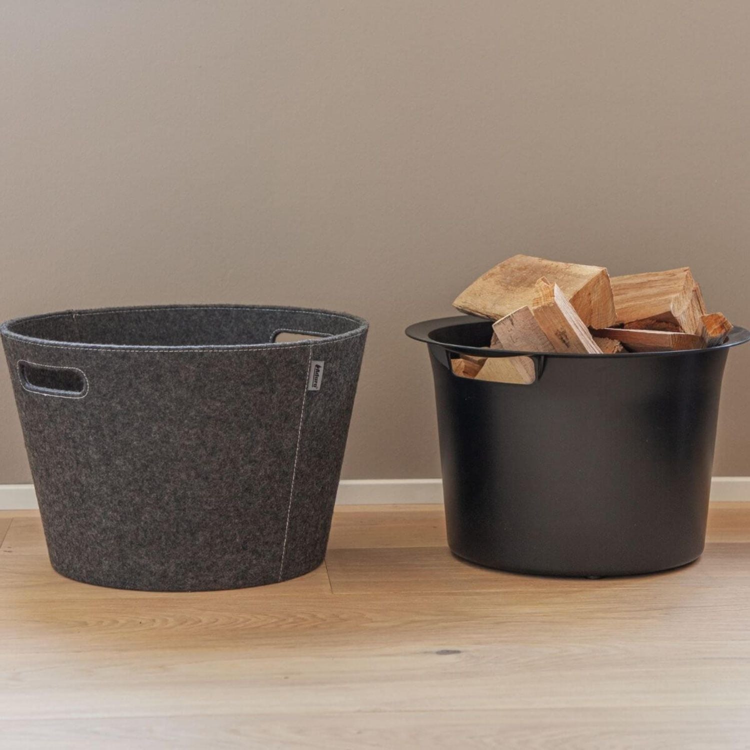 Brændekurvssæt med filt kurv og plastikindsats