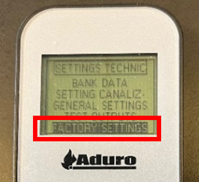 Factory setting på fjernbetjening til Aduo P5