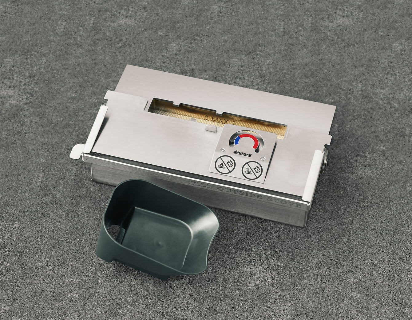 Biobrænder med tragt til opfyldning